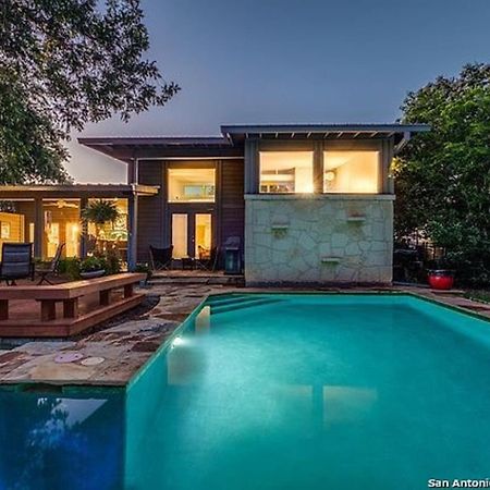 Serene Pool & Firepit In Stunning Home By Airport San Antonio Zewnętrze zdjęcie
