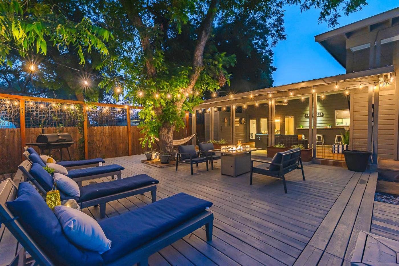 Serene Pool & Firepit In Stunning Home By Airport San Antonio Zewnętrze zdjęcie